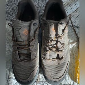 Columbia Valley Pointe  Hiking Shoes Men’s Size 12